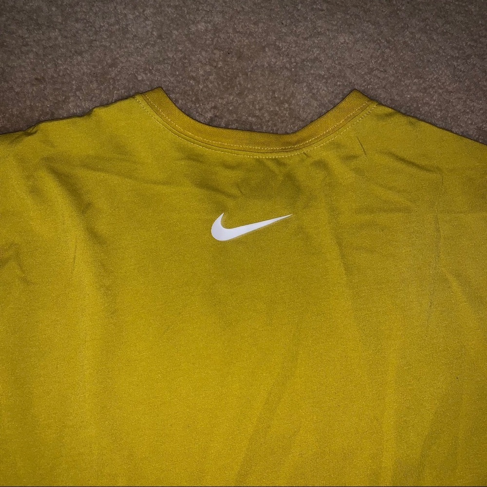 Nike Training Top - image 2